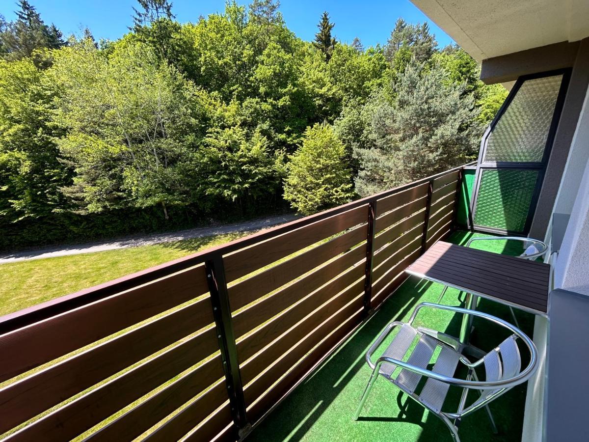 Apartman Na Kraji Lesa Vsemina Екстер'єр фото